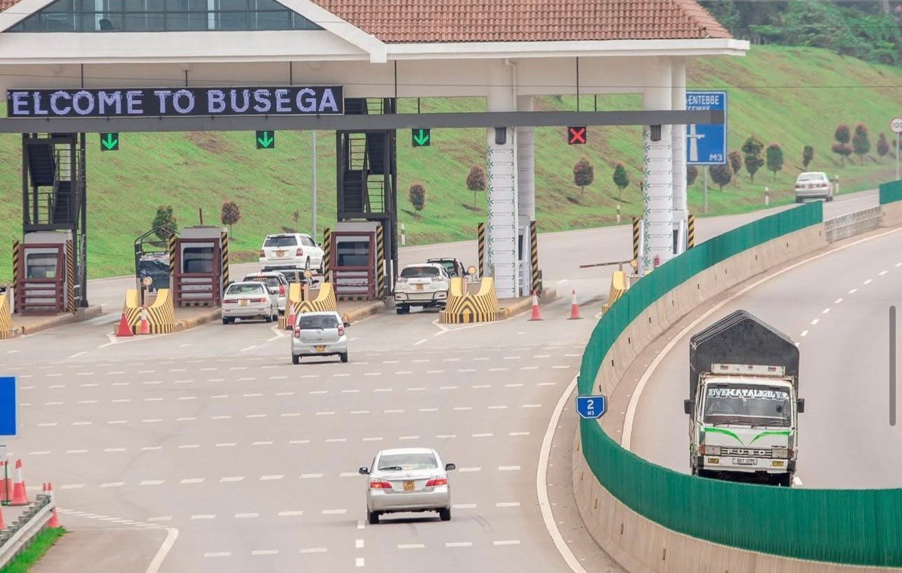 Emmotoka ennene ezetikka eby'amaguzi ziwereddwa obutaddamu kuyita ku luguudo lwa  Entebbe Express Way - ekiragiro kitandika 31 August,2026