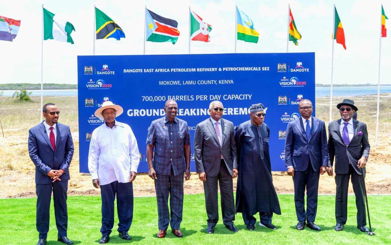 Abakulembeze b'amawanga batemye evvuunike ly'etteerekero ly'amafuta ga East Africa - lyakutereka liita emitwalo 70