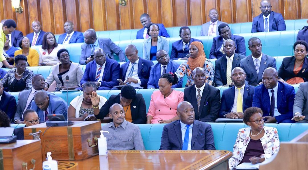 Eby'okwerinda by'ababaka biri mu matigga - Parliament esazeewo okuwanduukulula ennamba zabwe ez'essimu okuva ku mitimbagano gyonna