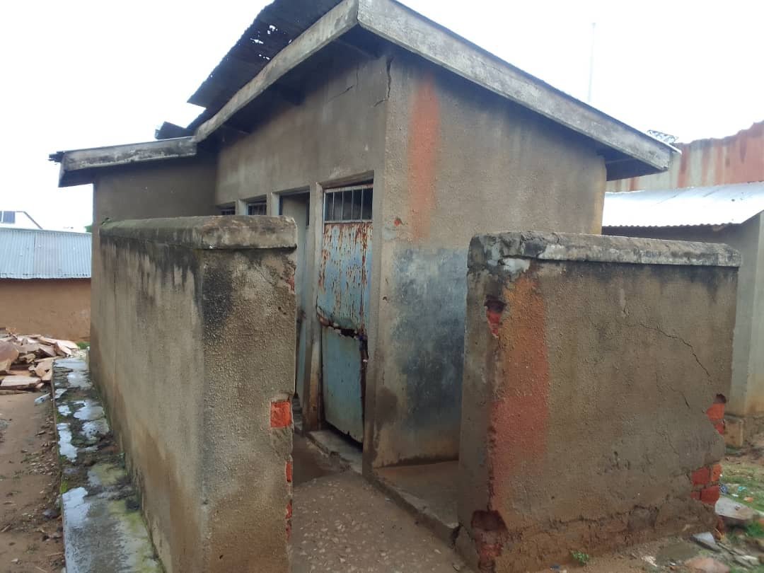Abantu abasoba mu 2000 ku mwalo gwe Buganga tebalina kabuyonjo – boolekedde okutwatibwa cholera