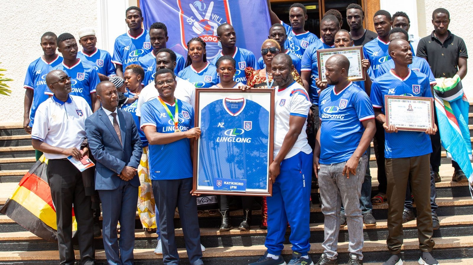 Abawagizi ba Villa Jjogo Ssalongo bakiise embuga – basisinkanye Katikkiro Mayiga eyatandika okuwagira ttiimu eno mu 1982