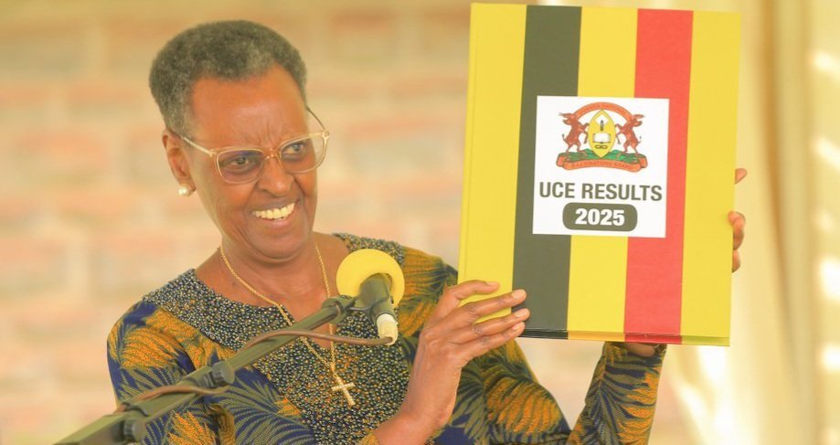 Abayizi ebitundu 99.7% baayise ebigezo bya S.4 ebya UNEB 2025