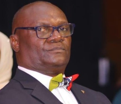 Abby Mukiibi aweereddwa engule ya URA – ng’omukozi wa radio asiinze okusomesa ku nsonga z’emisolo