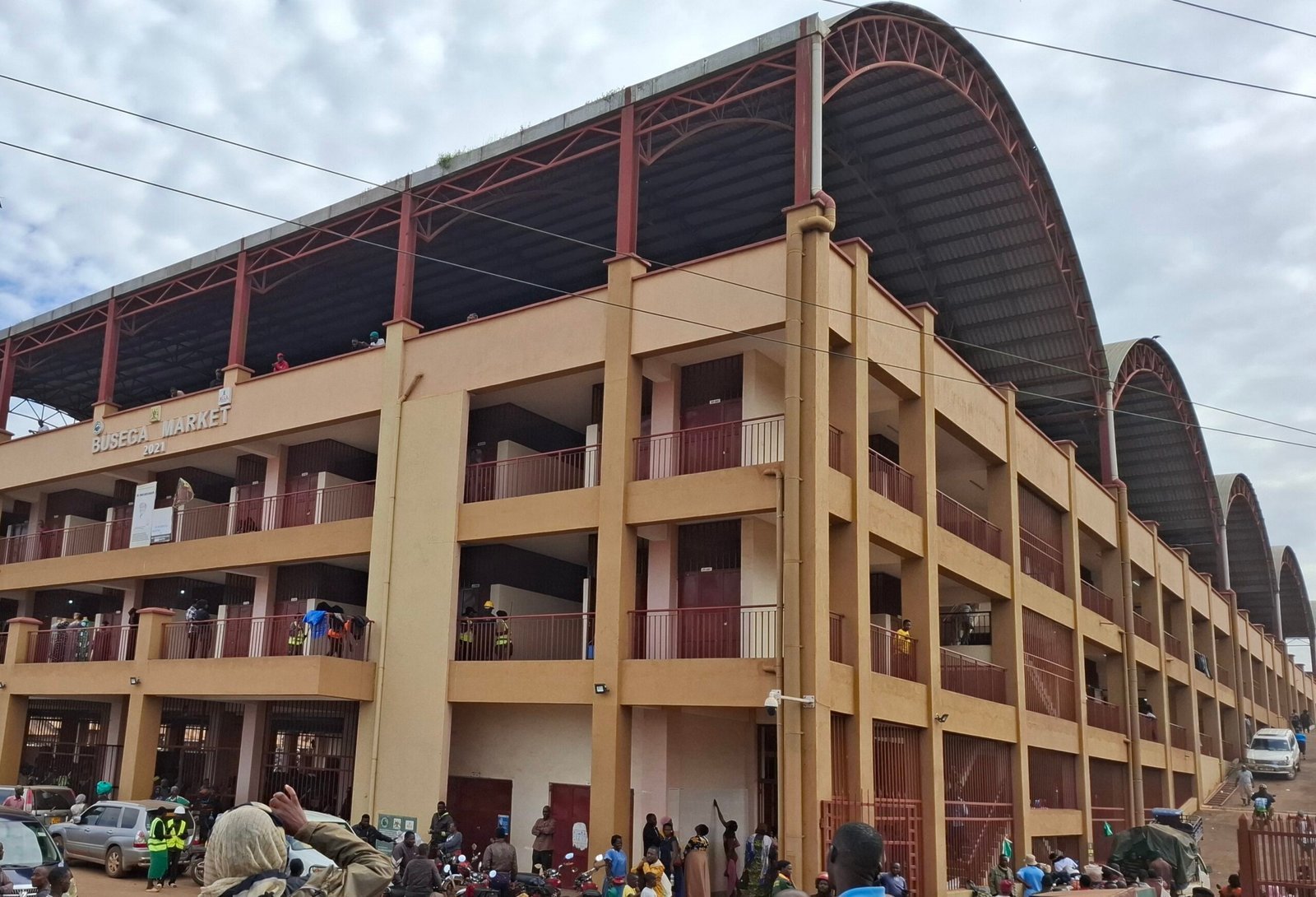 Akatale k’e Busega akapya nga bwekafaanana