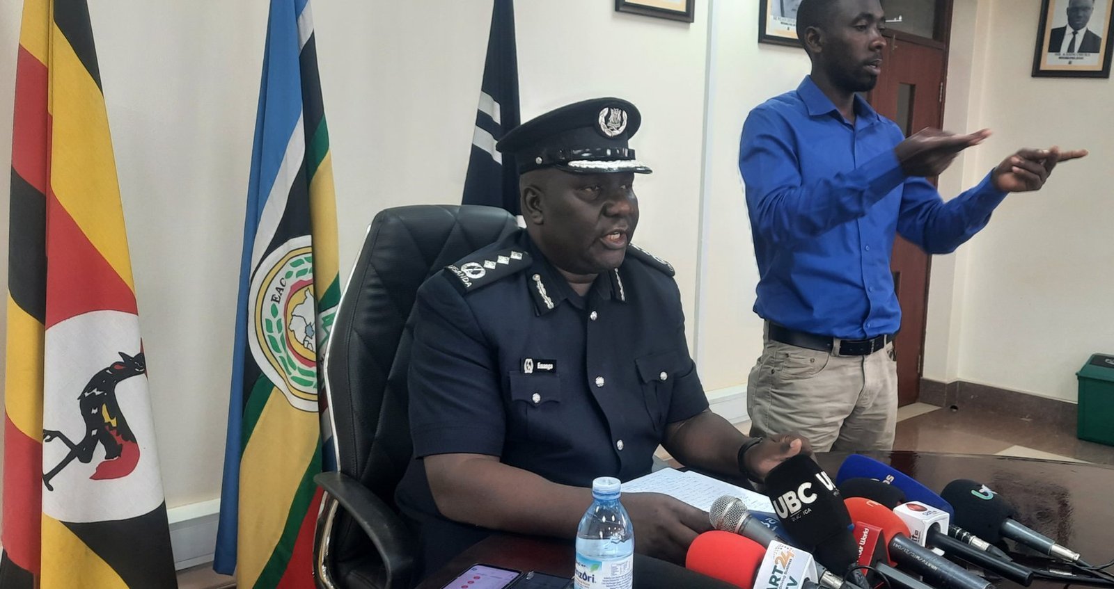 Alipoota ya police – Abantu 117 bebaafiiridde mu bikolwa by’obumenyi bw’amateeka mu nnaku enkulu 2023
