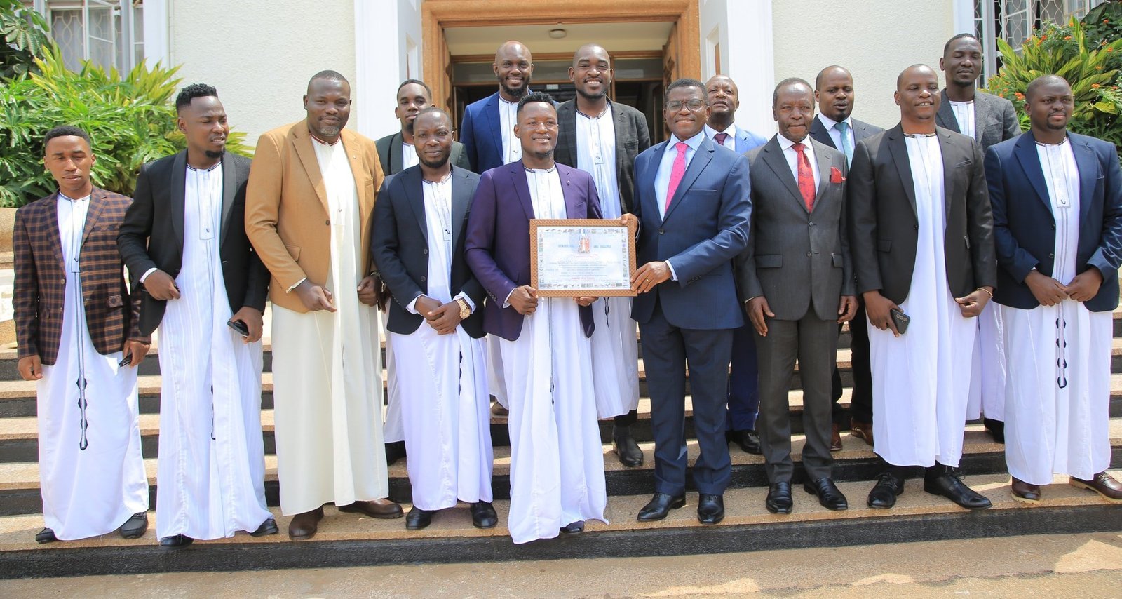 Bannabitone aba Uganda Cinematographers Association basisinkanye Katikkiro wa Buganda – bagala bakolere wamu n’Obwakabaka okutumbula eby’obulambuzi nga bayita mu bifaananyi n’ebiyiiye ebirala