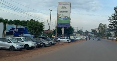 Bannyini bibanda bya mmotoka abazitundira ku nguudo balagiddwa okuziggyako bunnambiro – ekikwekweto kitandise