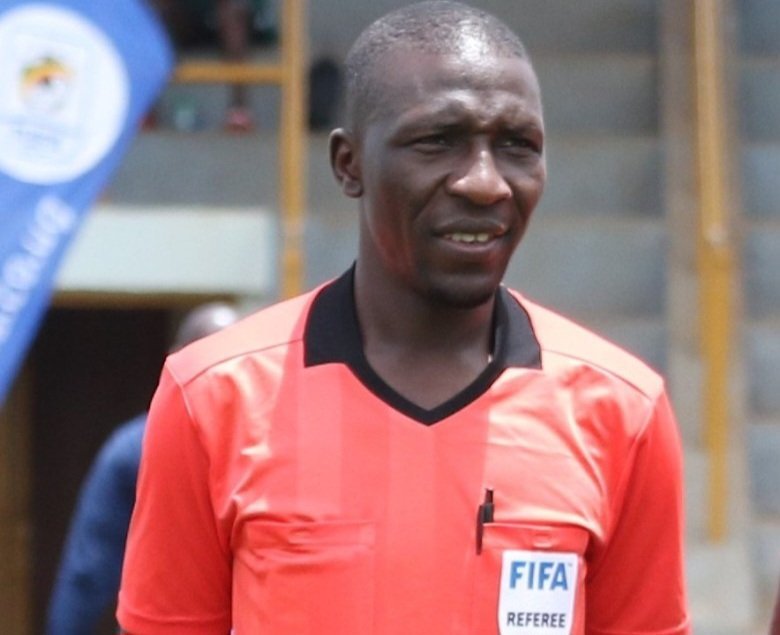 CAF eronze bannauganda okulamula omupiira wakati wa  ttiimu ya AS Douanes ne  CR Belouizdad