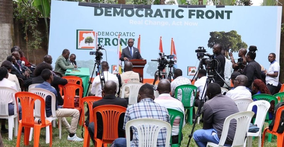 Democratic Front  etandise okuwandiisa abagala okuweebwa kaadi bavuganye mu kalulu ka 2026