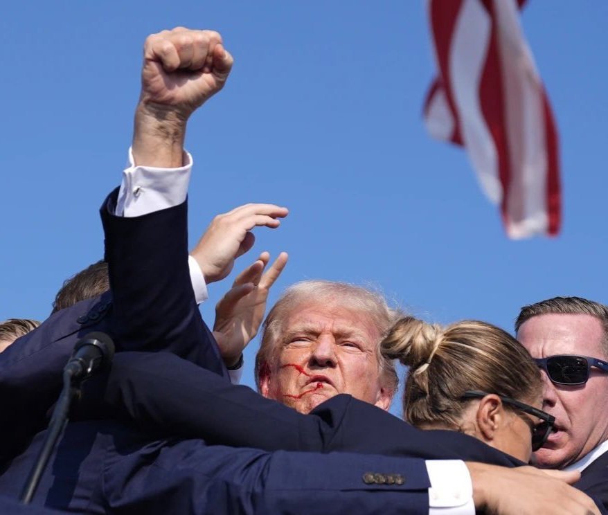 Donald Trump asimattuse okuttibwa ng’anoonya akalulu k’obwa president bwa USA – Thomas Matthew Crooks amukubye amasasi  attiddwa