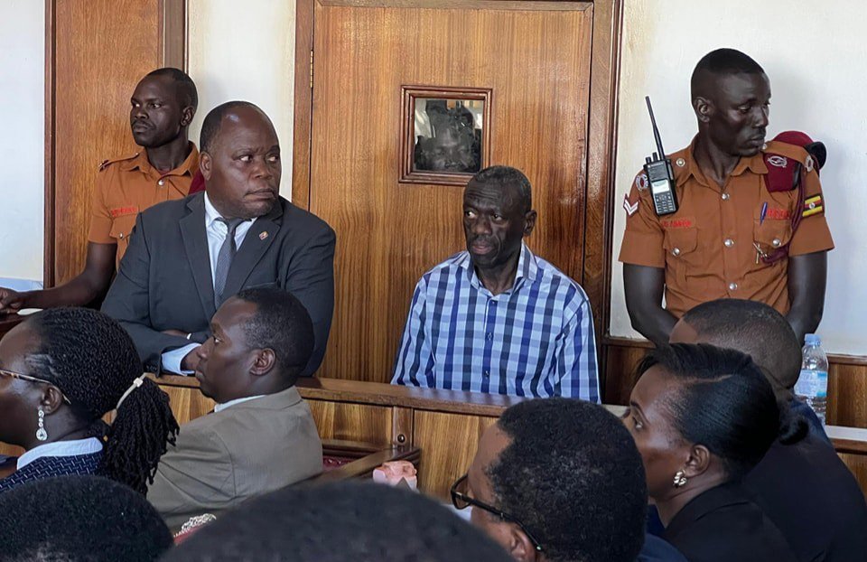 Dr.Besigye azeeyo mu kkomera e Luzira – embeeraye yeraliikirizza abawagizibe