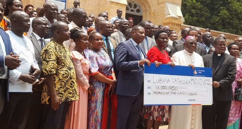 Ebiti by’abantu eby’enjawulo byongedde okuwaayo ensimbi okuyooyoota lutikko ye Lubaga –  n’abenzikiriza endala badduukiridde omulimu