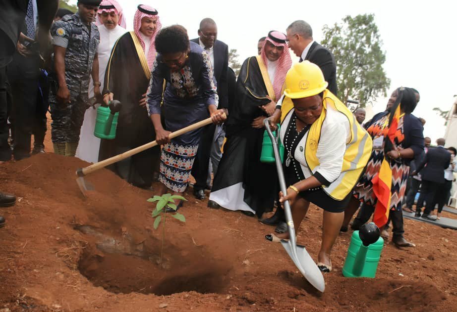 Eddwaliro ly’emitima eppya litandise okuzimbibwa e Naggulu