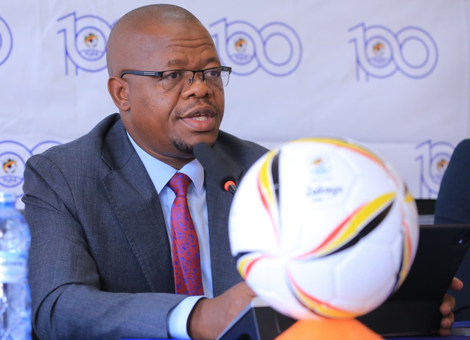 FUFA etandise okunoonyereza ku mupiira gwa Kitala FC ne Express FC