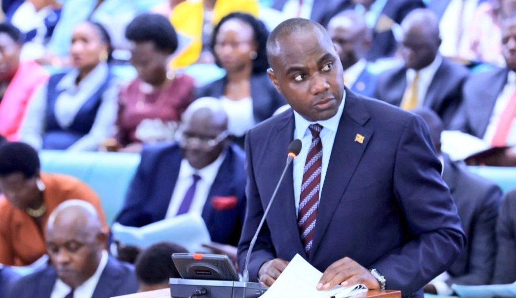 Government ya Uganda egenda kwewola ensimbi obuwumbi bwa shs 730 –  okukwasizaako abalimi okufukirira ebirime
