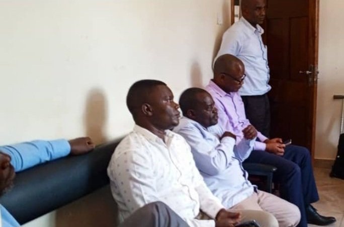 Kaliisoliiso akutte abakozi ba government 10 abagambibwa okulya ensimbi za Covid 19