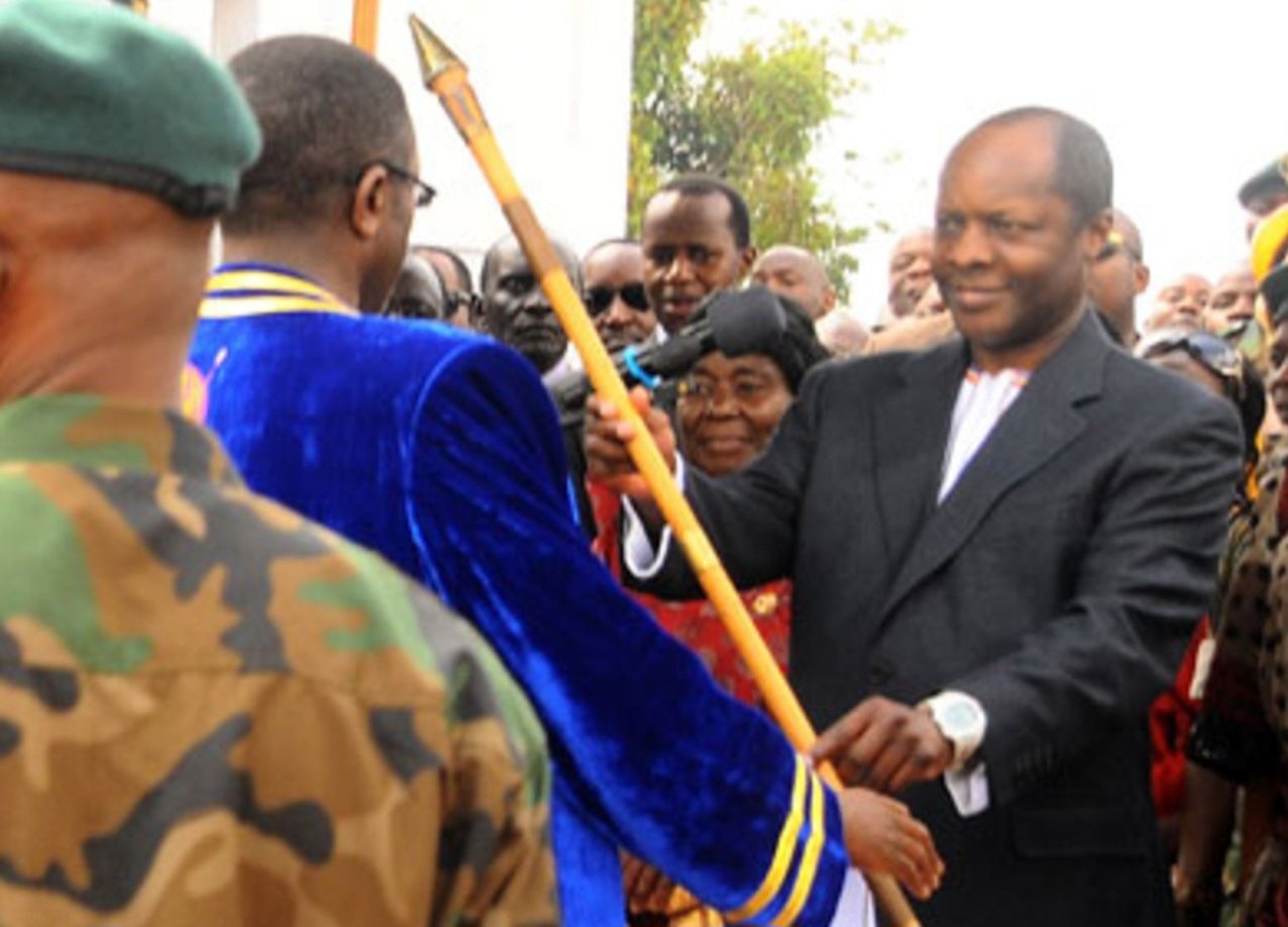 Katikkiro Charles Peter Mayiga yeyaanzizza Ssaabasajja Kabaka olw’okumwesiga n’amukwasa Ddamula – kati emyaka 12