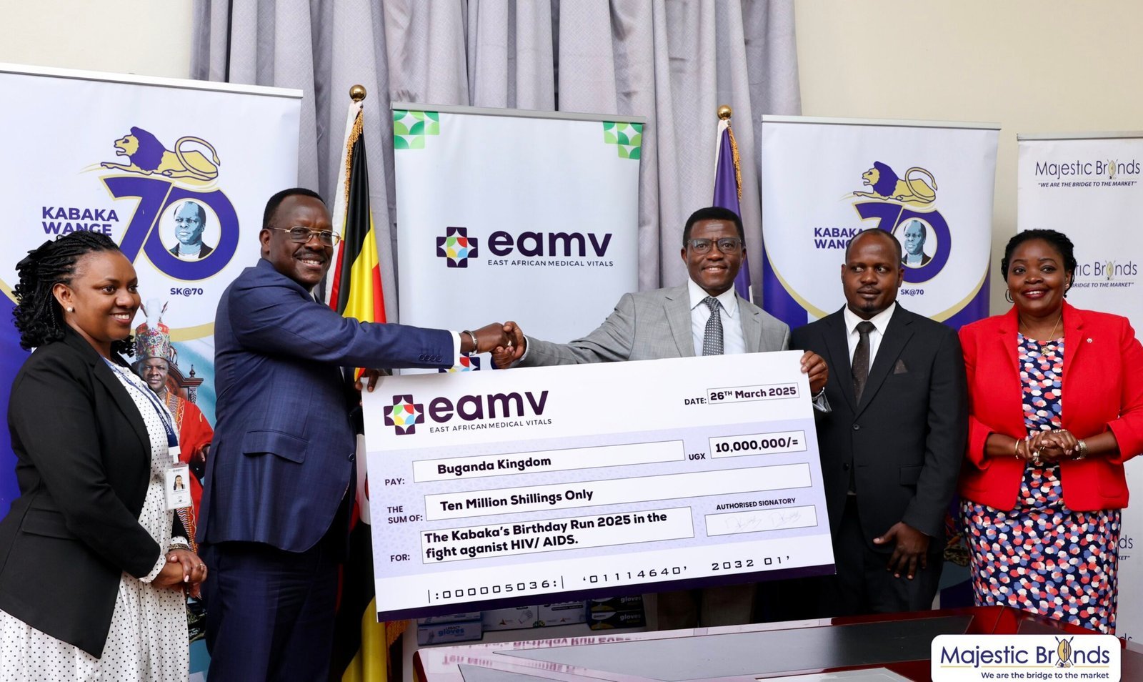 Katikkiro Mayiga awadde amagezi abasiga ensimbi bongere amaanyi mu by’obulamu n’obulimi