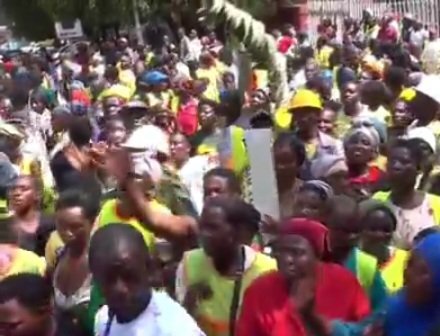 KCCA kyadaaki efulumizza obuwumbi bwa shs 2.7 zisasule abakozi abalongoosa enguudo