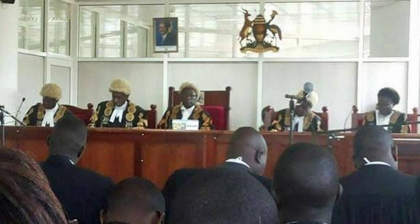 Kooti etaputa ssemateeka egaanye okusazaamu etteeka eriwera ebisiyaga mu Uganda – abalamuzi balambise ku bumu ku buwaayiro obulina okusazibwamu
