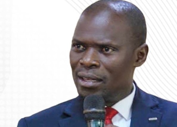 Ministry ya Kampala eyimirizza ba kansala bonna abalina emisango mu kooti – obuteewola sente mu bank nga basingayo emisaala gya government
