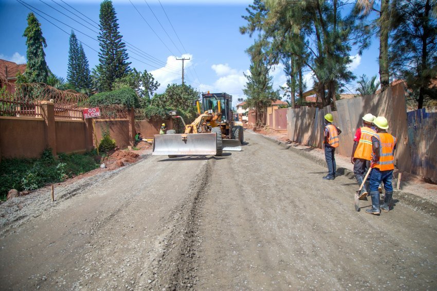 Ministry y’ebyenguudo efulumizza enteekateeka y’okuggyawo ekitongole kya UNRA – abakibanja ebyapa by’ettaka beraliikirivu