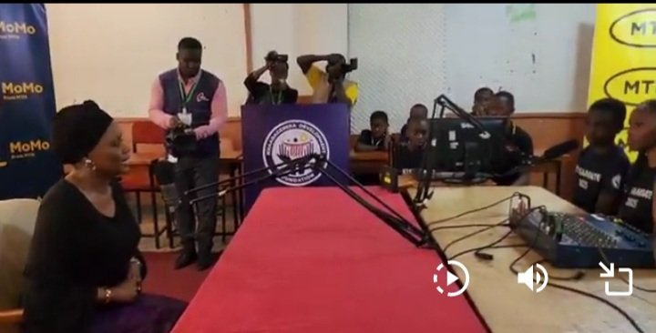 Nnaabagereka Nagginda asabye buli muntu okwenyigira mu kulwanyisa ebiragalalagala – okutaasa abavubuka