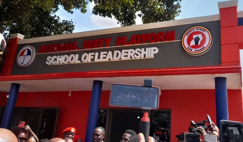 NUP egguddewo ettendekero ly’ebyobukulembeze – Kyagulanyi Ssentamu alabudde abavubuka abatenyigira mu byabufuzi