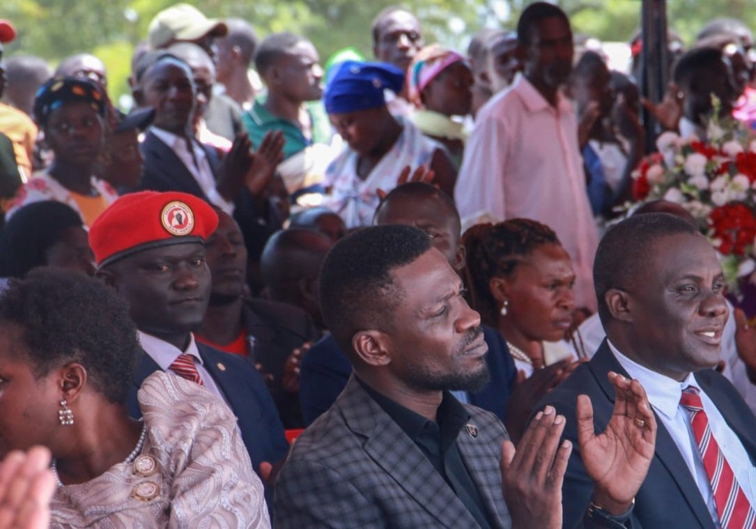 NUP egguddewo wofiisi e Buvuma  – president w’ekibiina Robert Kyagulanyi agambye nti okugoba abavubi ku nnyanja kyongedde ebbula ly’emirimu