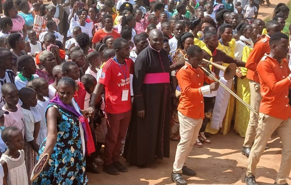 Okukuza olunaku lw’amaka amalungi – abafumbo balabuddwa ku nneyisa zaabwe ezitamya abavubuka obufumbo