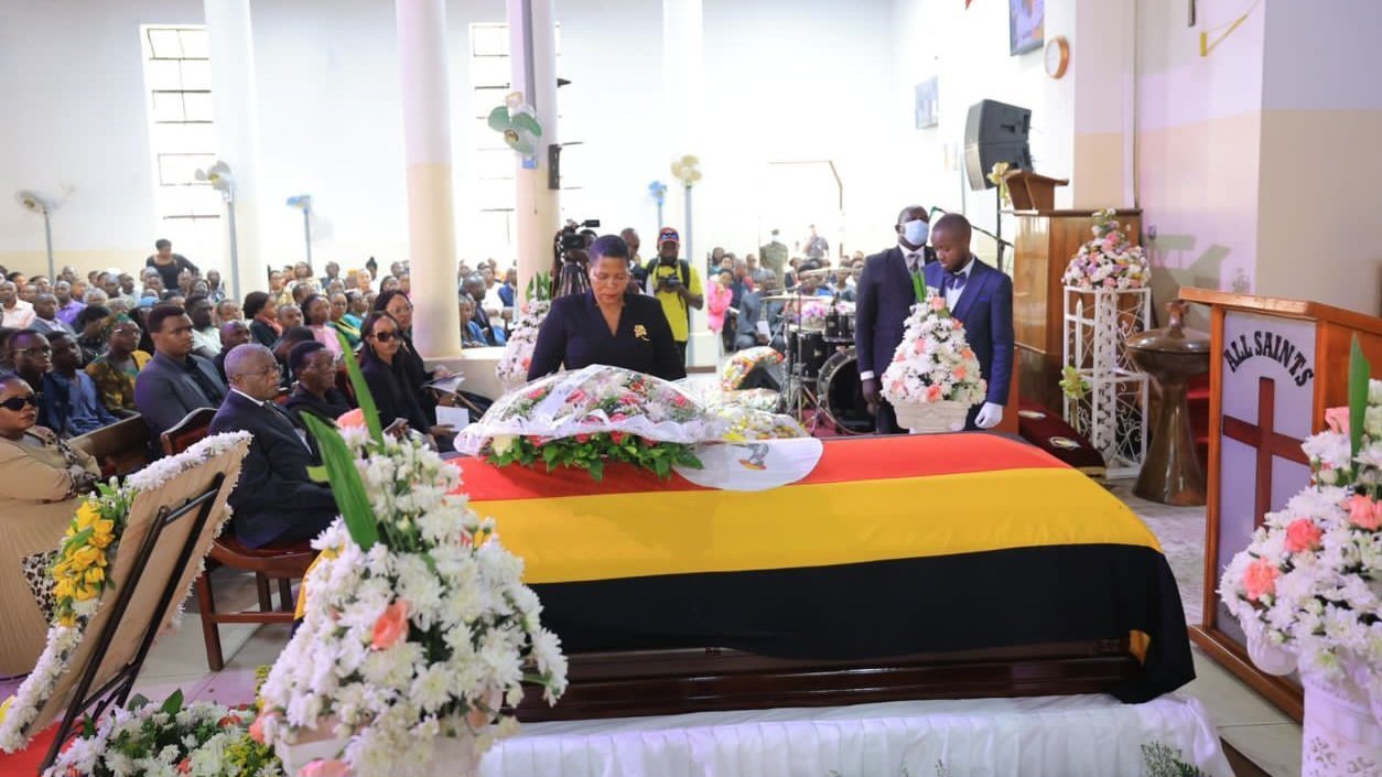 Okusabira abadde minister w’ebyokwerinda Sarah Mateke – sipiika Among yekokkodde akalippagano k’ebidduka akasusse ku nguudo