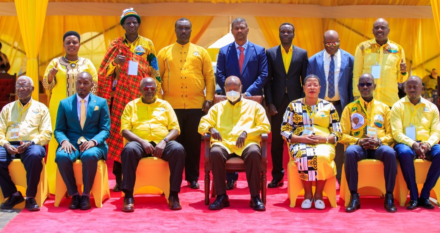 Olukiiko lwa NRM olw’okuntikko olwakalondebwa abasiingako bapya