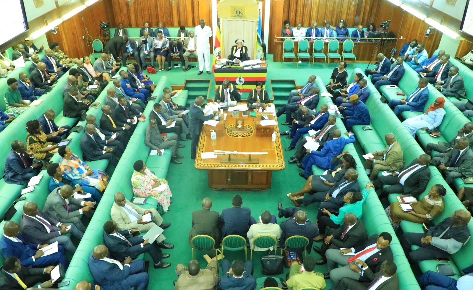 Parliament eyisizza embalirira y’eggwanga ey’omwaka 2024/ 2025 ya Trillion 72 – government yakusasula ku mabanja amakadde