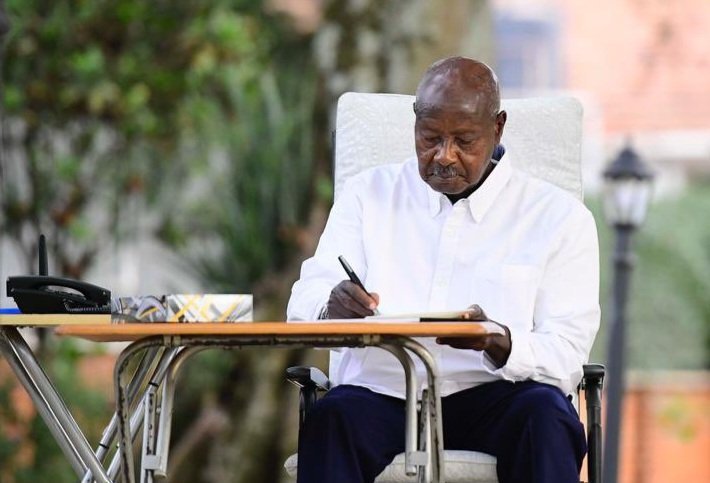 President Museven asiimye bannaddiini avuddeyo mu ddoboozi ery’omwanguka okuvumirira enguzi – alabudde ba RDC nti balemeddwa okulwanyisa obulyake