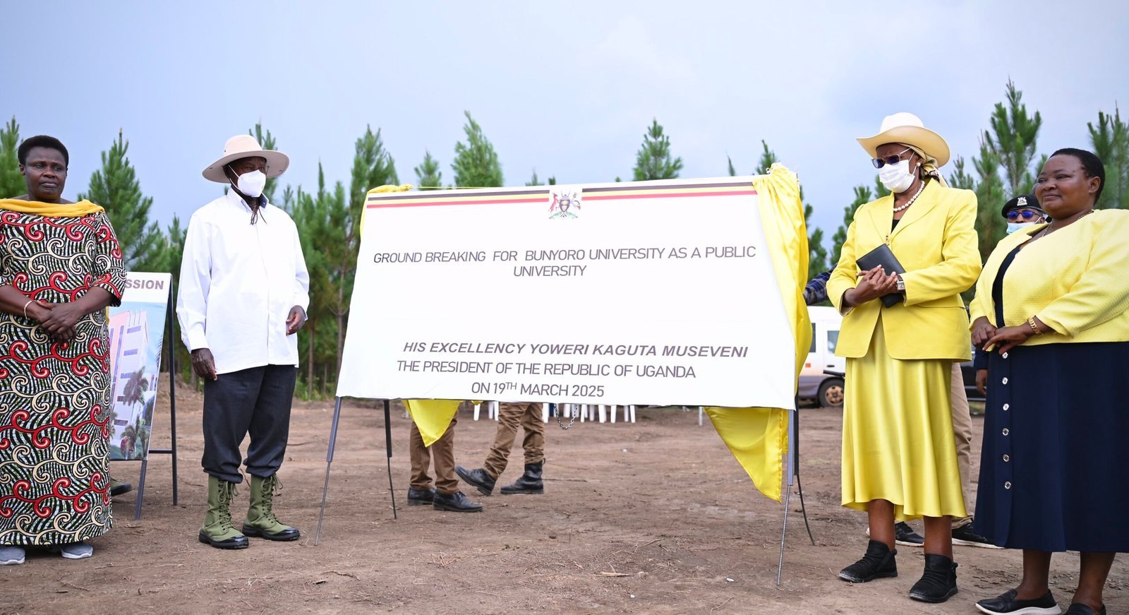 President Museveni atongozza enteekateeka y’okutandika okuzimba Bunyoro University – yakusomesa masomo ga Science ne technology
