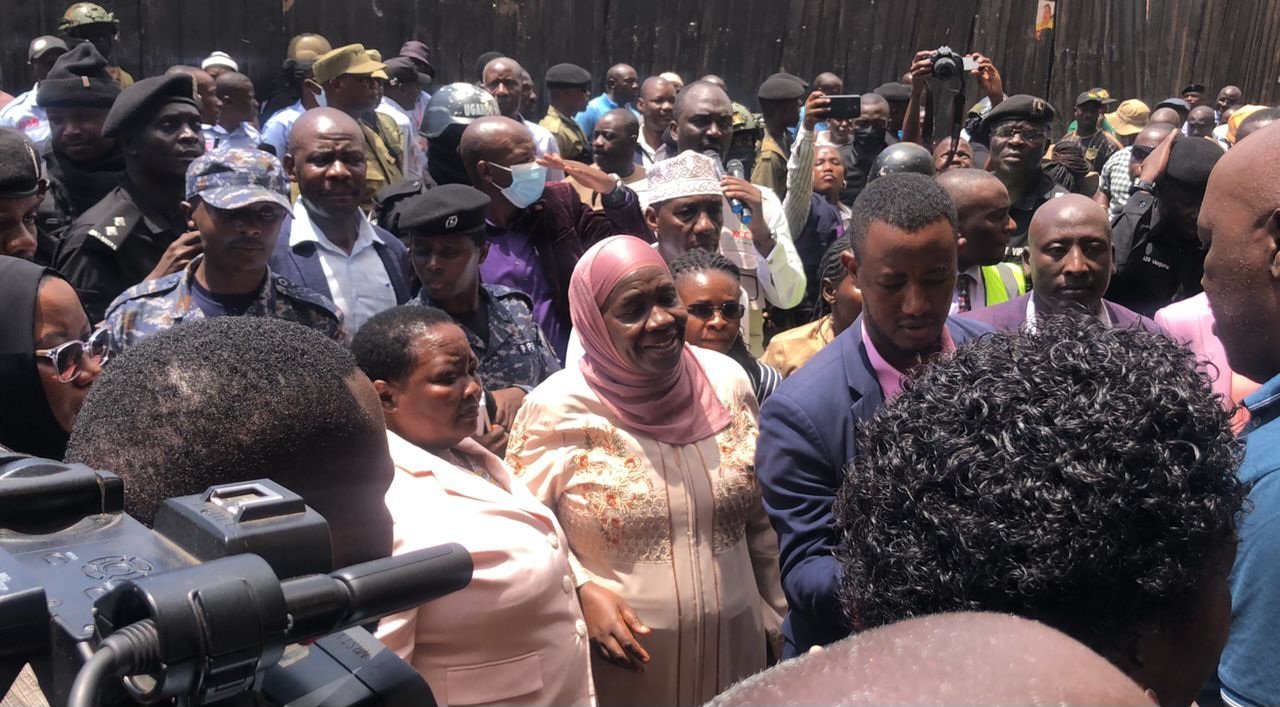 President Museveni wakukwasizaako abasuubuzi abaakosebwa amataba mu Kampala  sso ssikubaliyirira – Ssaabaminisita Nabbanja abataangaazizza