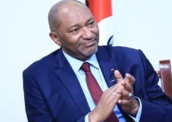President wa CAF Dr. Patrice Mostapa mutaka mu Uganda