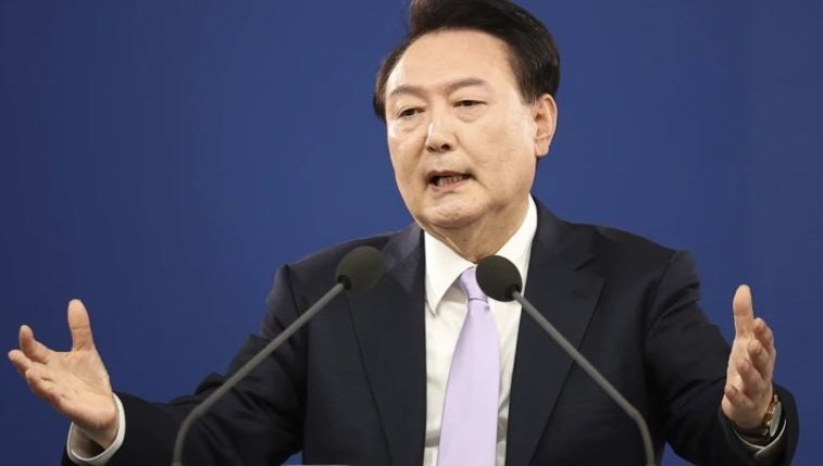President wa SouthKorea akalaambidde – siwakuwaayo ntebe ya bwa president