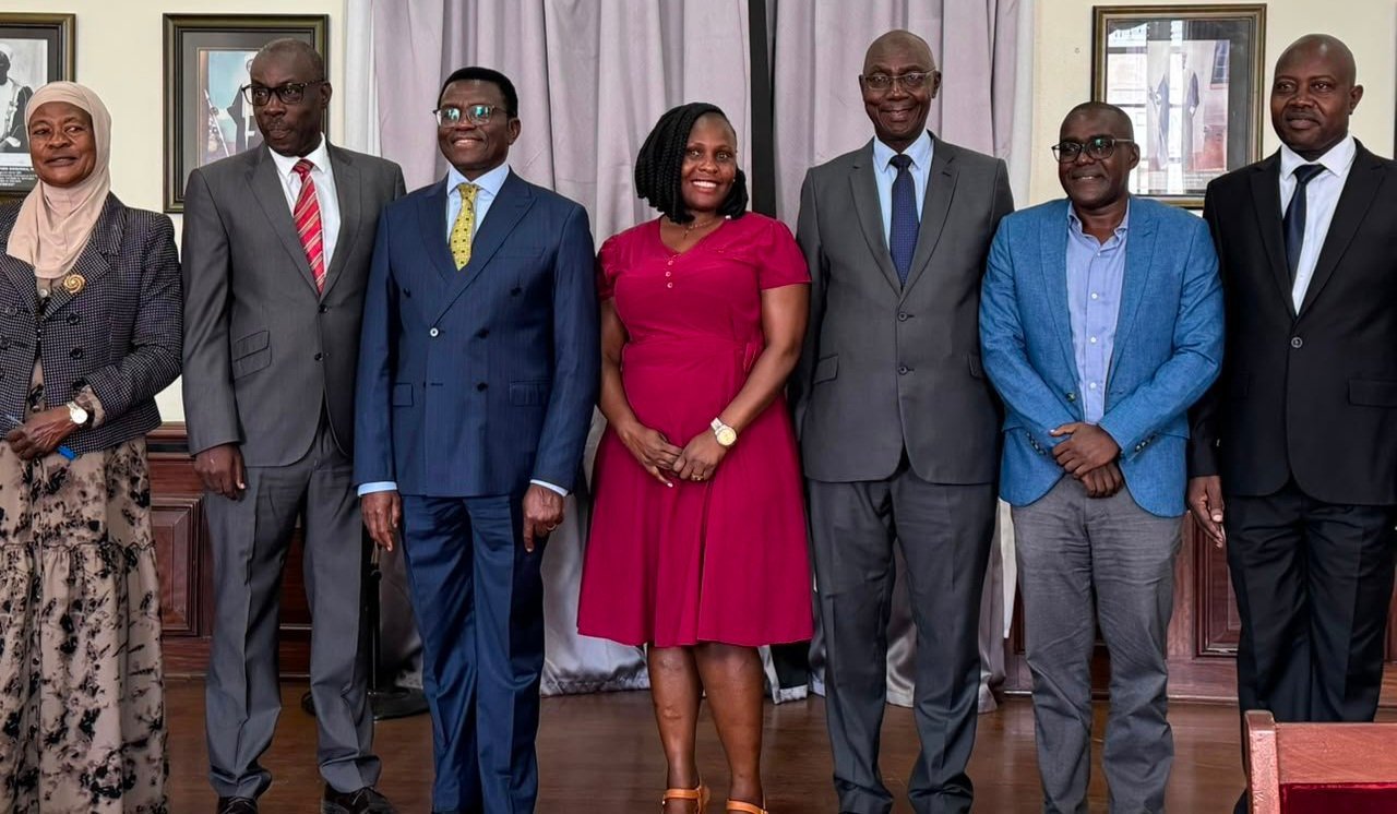 Private Sector Foundation ne CBS banjulidde Katikkiro Mayiga – enteekateeka y’okukubiriza abantu okukomya okufumba ku nku okutaasa obutonde bw’ensi