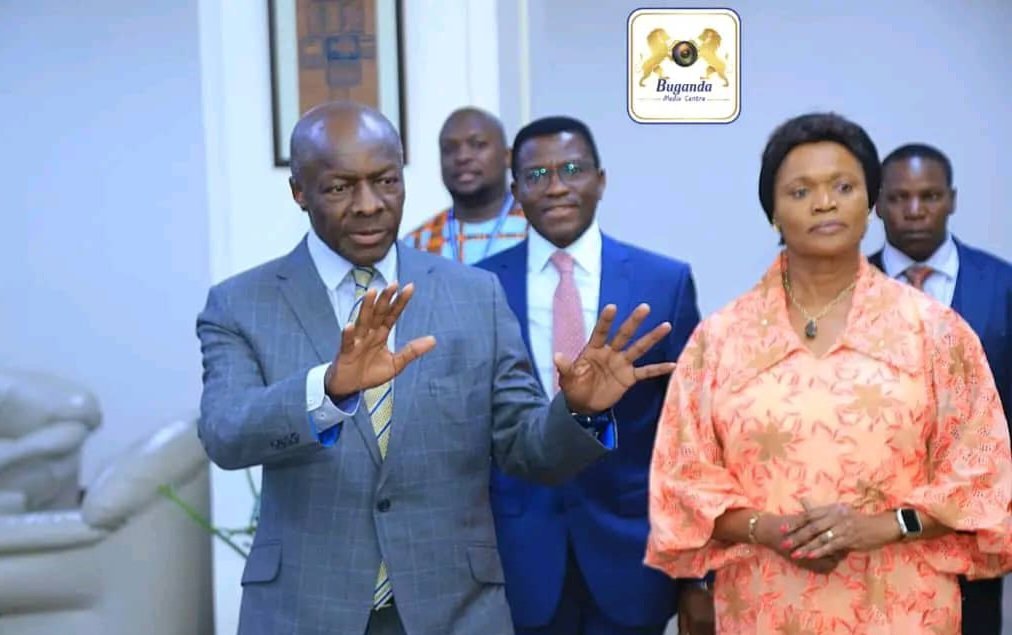 Ssaabasajja Kabaka akomyewo mu Uganda okuva e Namibia gy’abadde ajjanjabirwa