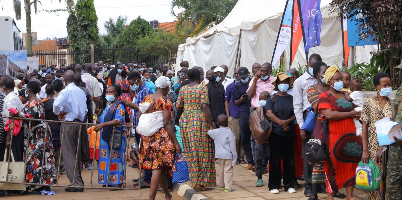 Ssaabasajja Kabaka alagidde abantu be okujjumbira okugenda eri abasawo abakugu bakeberebwe endwadde nga tezinasajjuka