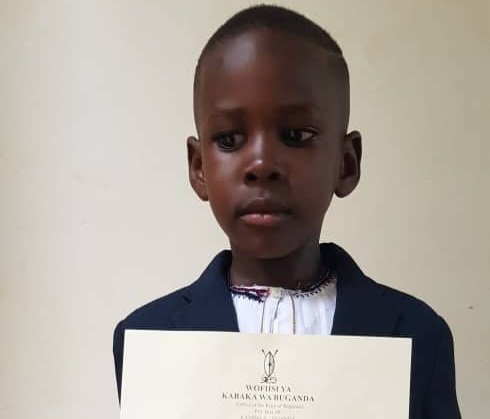 Ssaabasajja Kabaka asiimye ow’emyaka 5 eyamuweereza obubaka bw’amazaalibwa ge ag’emyaka 70 – amuweerezza ebbaluwa emusiima
