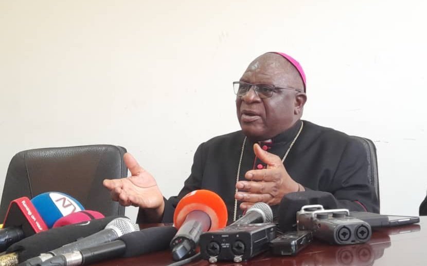 Ssaabasumba Paul Ssemogerere: asabye government eyimbule abasibe abaasibwa olw’ebyobufuzi ng’ekirabo kya Ssekukkulu eri bannauganda