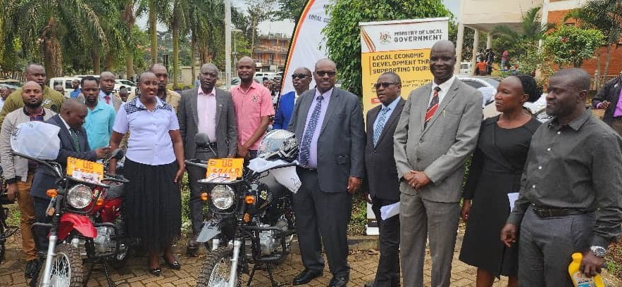 Wakiso yakuwebwa obuwumbi bwa shs 21 okulinnyisa empeereza yaayo